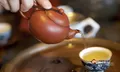 干货︱普洱茶怎么存放？陶罐、紫砂罐存茶，哪样好？