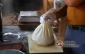 普洱茶制作：手工压茶饼工序全程揭秘