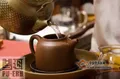 泡茶的茶器怎样才能轻松去茶垢？
