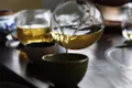 如何分辨您喝普洱茶中是否混有烘青料？