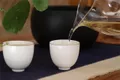 收藏普洱茶——中期茶与新茶哪个更划算