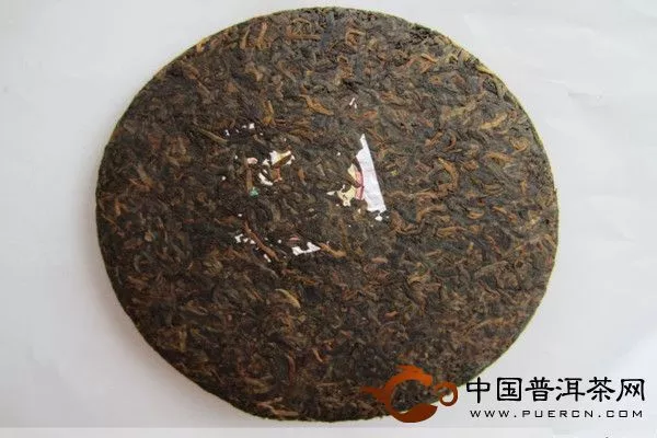 老曼峨普洱茶貢餅380g