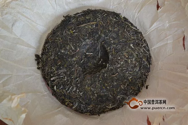 2013年下关飞台＂五星红孔雀＂云南生态茶上市