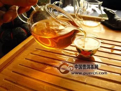 普洱茶連連看之一百五十二："醒茶"