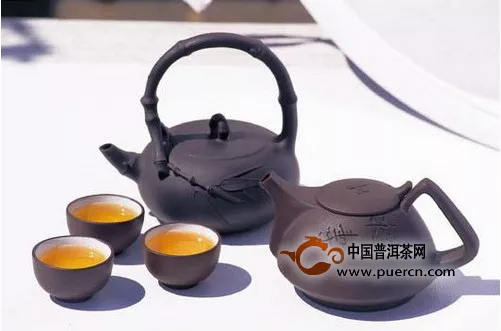 普洱茶連連看之一百六十四：普洱茶餅茶"八病"