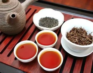 普洱茶連連看之一百六十四：普洱茶餅茶"八病"