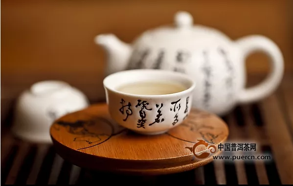 普洱茶連連看之一百六十四：普洱茶餅茶"八病"