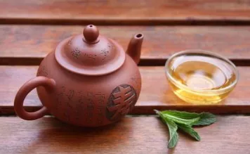 普洱茶连连看之一百八十八：普洱茶"樟香"