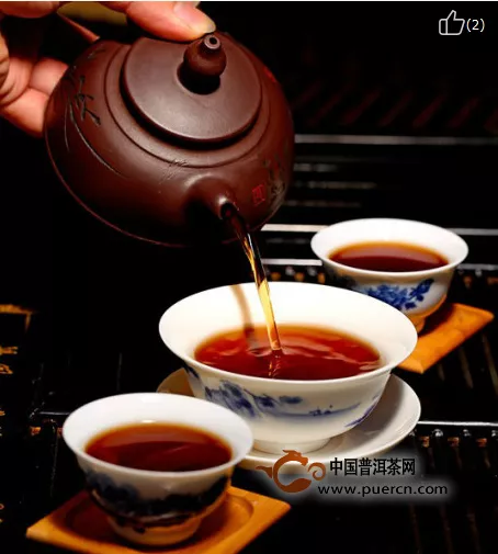 普洱茶似乎天生就是为忙碌人生准备的悠闲饮品