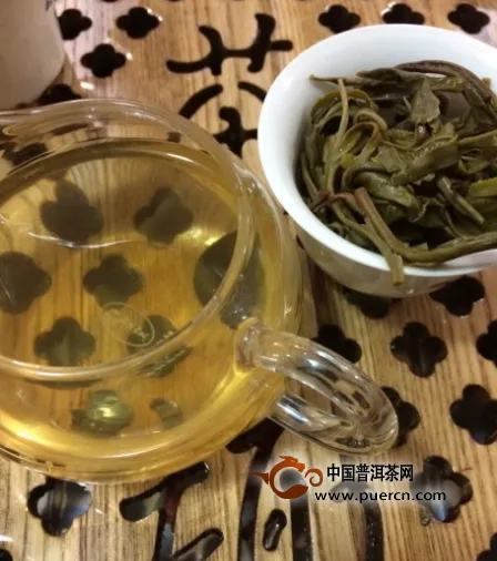 【图阅】绿色传统正味普洱茶