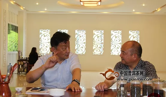 中国茶叶流通协会常务副会长和相关领导深入滇红集团参观调研