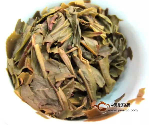 【喝茶说茶】分享2013中茶清醇山韵生茶开汤