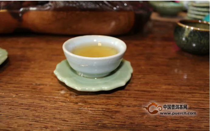 【荷青吃茶記】茶邂逅陶，溫潤(rùn)如意