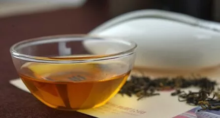 茶叶上的茸毛能喝不？喝了对身体有害吗？ 