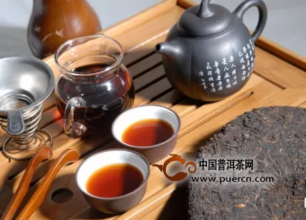 普洱茶是中年人养心的最佳饮品