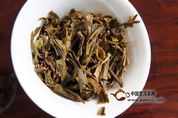 【大牌來PK】2011年金大益+2012年大益龍印+2012年下關(guān)茶皇