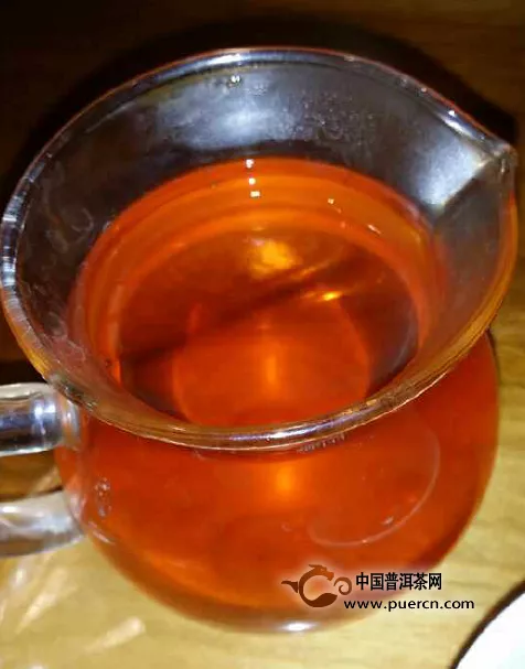 2005年老班章普洱茶開湯