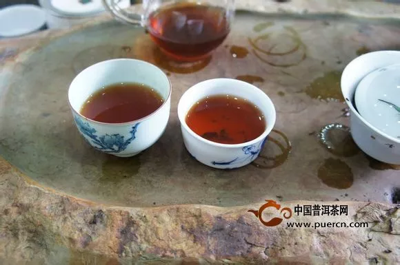 2013年大益丹青——轻发酵熟茶