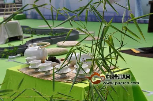 华巨臣茶博会：中华茶文化的传播者