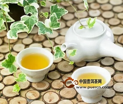 對(duì)“濕倉(cāng)”普洱茶的理解和包容