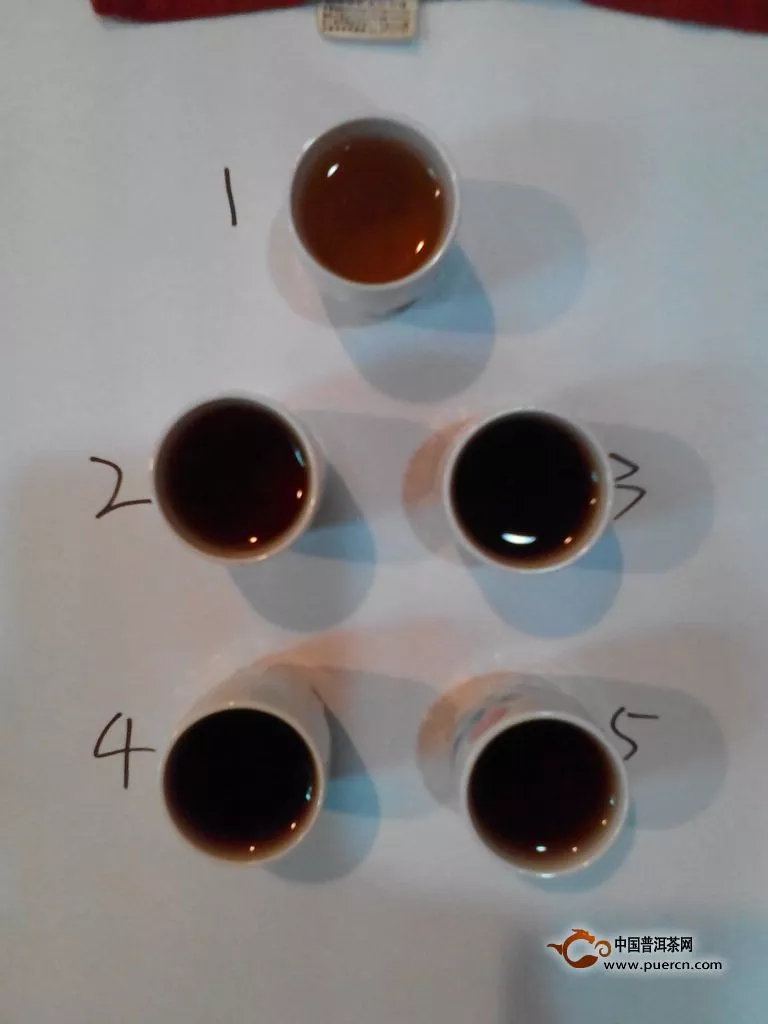 勐海茶厂试验品玫瑰普洱茶砖生茶（出口英国）开汤