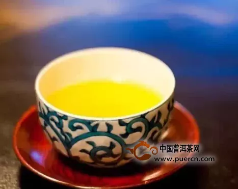 普洱茶新生茶似绿茶