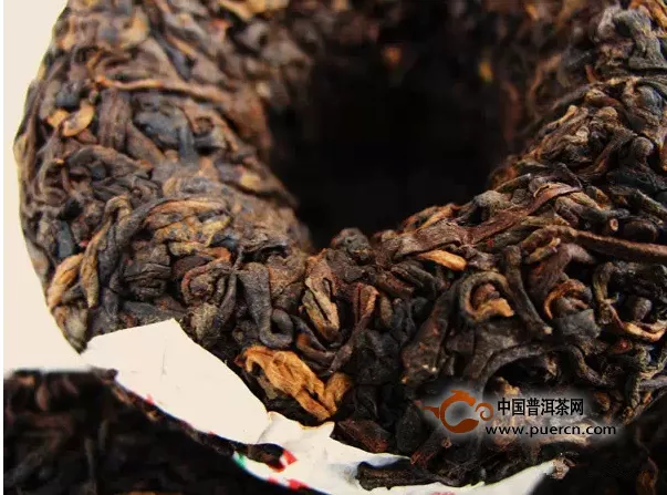 瀾滄古茶老茶跳蚤市場，都有啥賣？