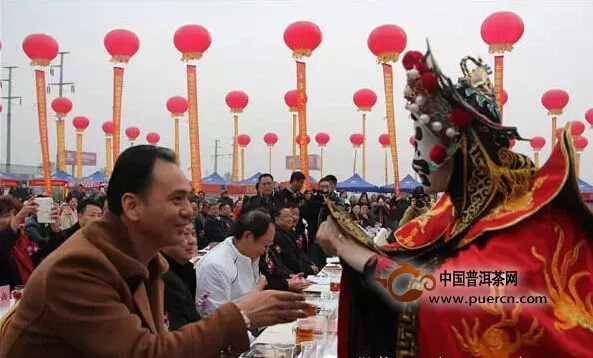 四川省茶叶流通协会成立大会在成都龙和茶城隆重召开