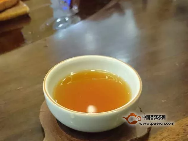 人生就像一杯茶