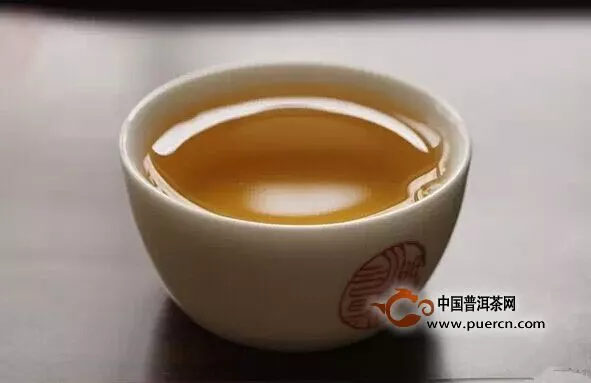 一壺金煙，一盞茶香，一場邂逅