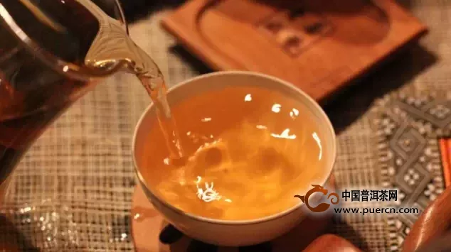 普洱熟茶在制作过程中有一道工序叫渥堆
