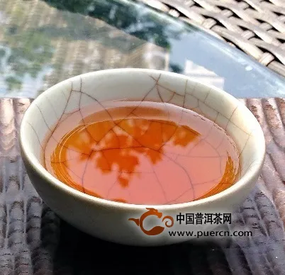 唐朝開(kāi)始就采摘和飲用茶葉