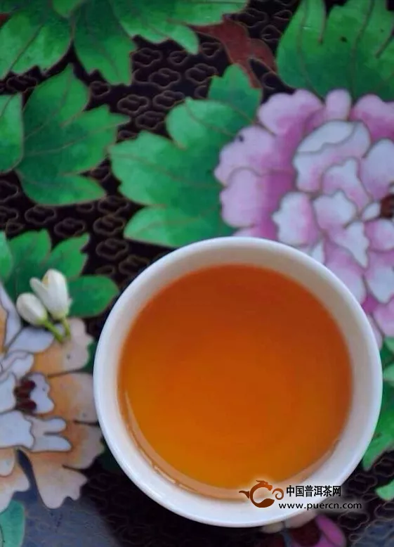 普洱茶饼是一种经过特殊处理的茶