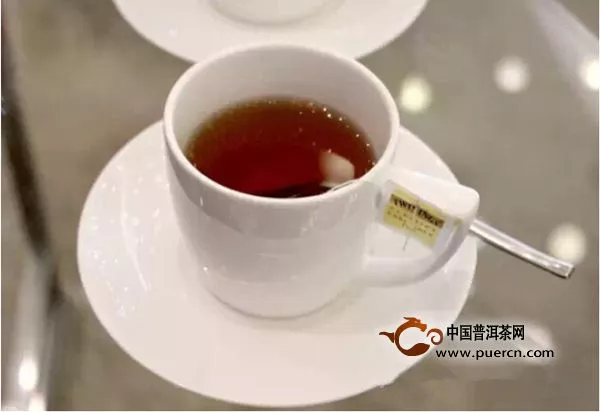 茶叶店销售人员迅速成交的六种技巧 
