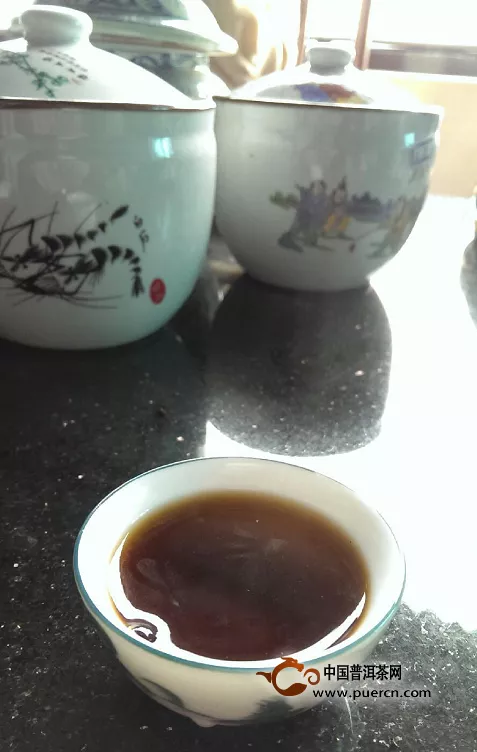 品茶是要茶點相配的