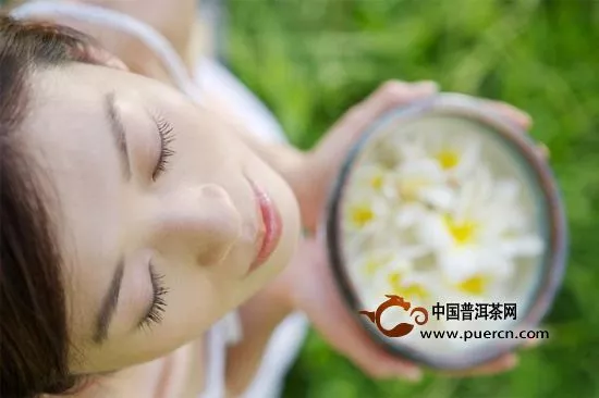 六款養(yǎng)生美容茶，讓你貌美如花！