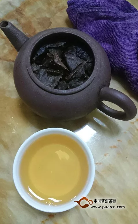 喝中國茶時要先沖過一次熱水