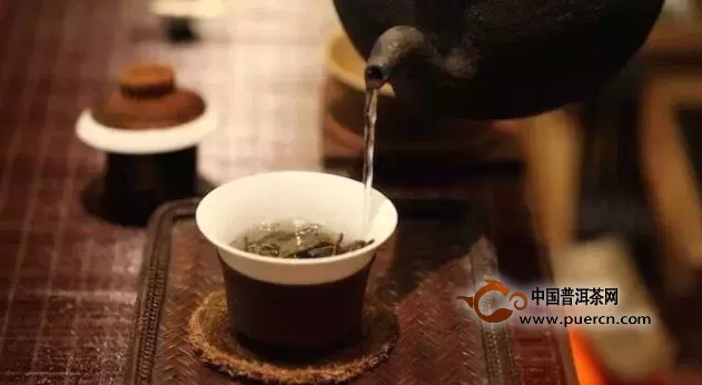 竹筒茶是非常特殊的一種普洱茶