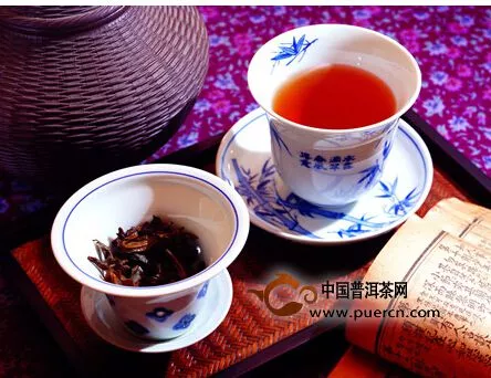 红茶中的“软黄金”—茶黄素 
