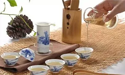 凤凰单丛“新茶”还是“老茶”好？ 