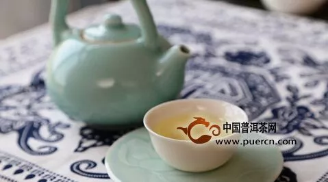 沿用红酒的分级制度来为普洱茶分等级是否可行？