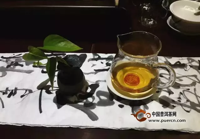 一生滄桑就在這一盞茶里