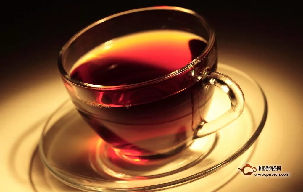 怎样鉴别红茶的质量?