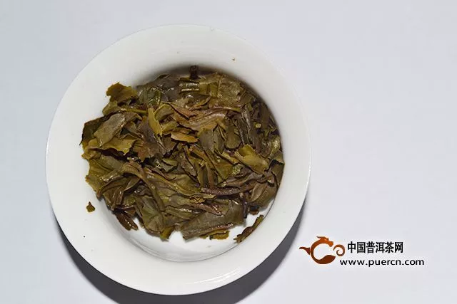 【品評】2015年飛臺號無名普洱茶（生茶）