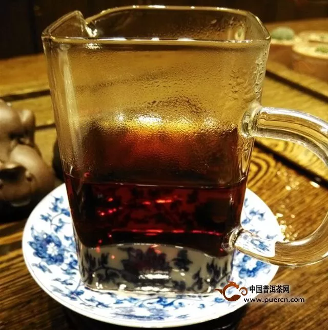 2015年普洱市場動態(tài)簡報第六期：普洱茶——熟茶向，也不熱