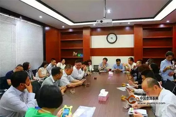 陈泽民一行36位企业家莅临大益茶业集团参观访问