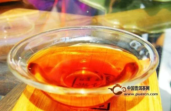 【今日话题】：普洱茶能喝出农药味？