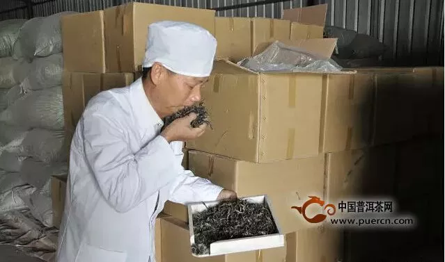 【八角亭】想把好的普洱茶存起来？先从挑选品鉴开始吧 