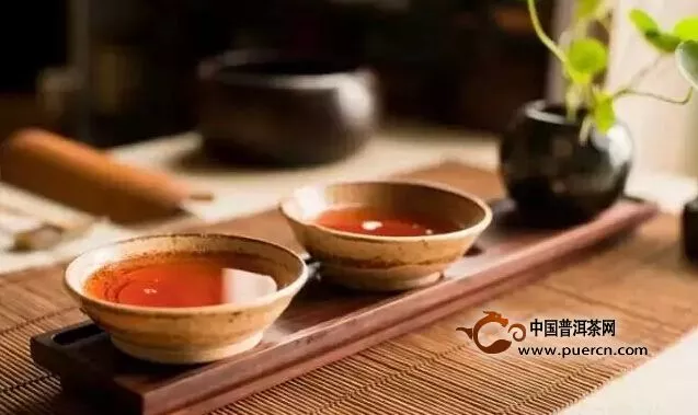 普洱茶就是普洱茶，不要管什么鳥(niǎo)權(quán)威 