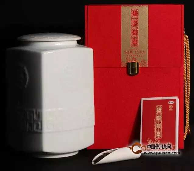 中茶牌——大树普洱熟茶1.2千克礼茶（2015年）